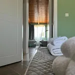 Demis Apartments
